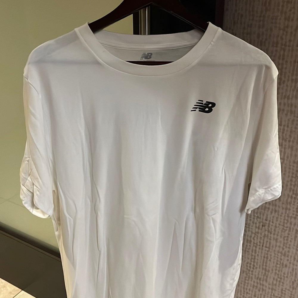 New Balance t shirt